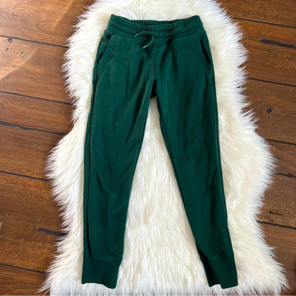Old Navy Academic Green Joggers Sweatpants
